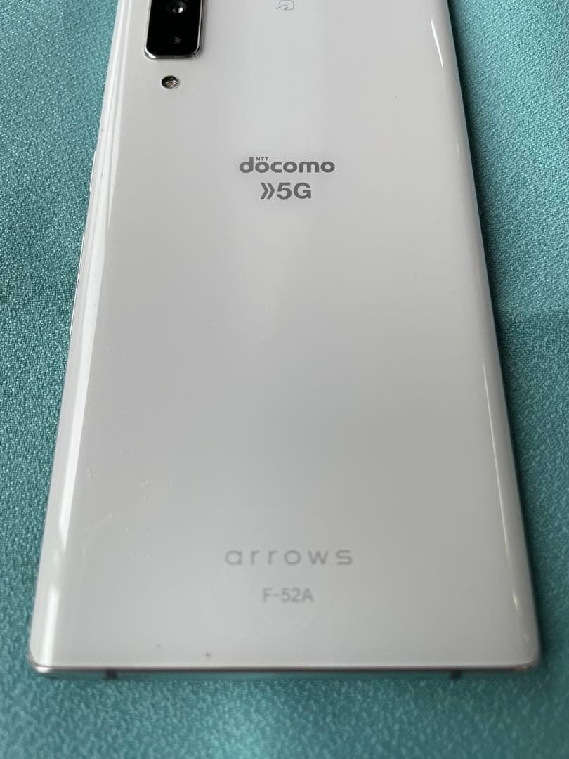 docomo arrows NX9 F-52A ホワイト 5G対応 SIMフリー