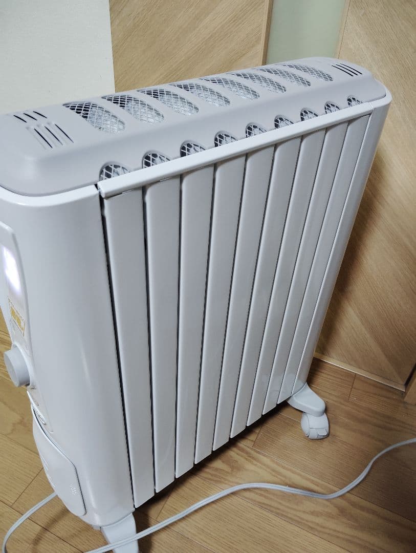 極美品✨️ デロンギ オイルヒーター ベルカルド RHJ75V0915-GY