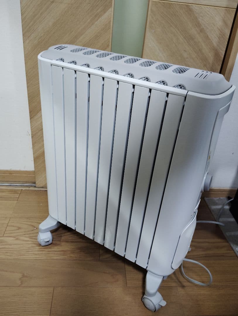 極美品✨️ デロンギ オイルヒーター ベルカルド RHJ75V0915-GY