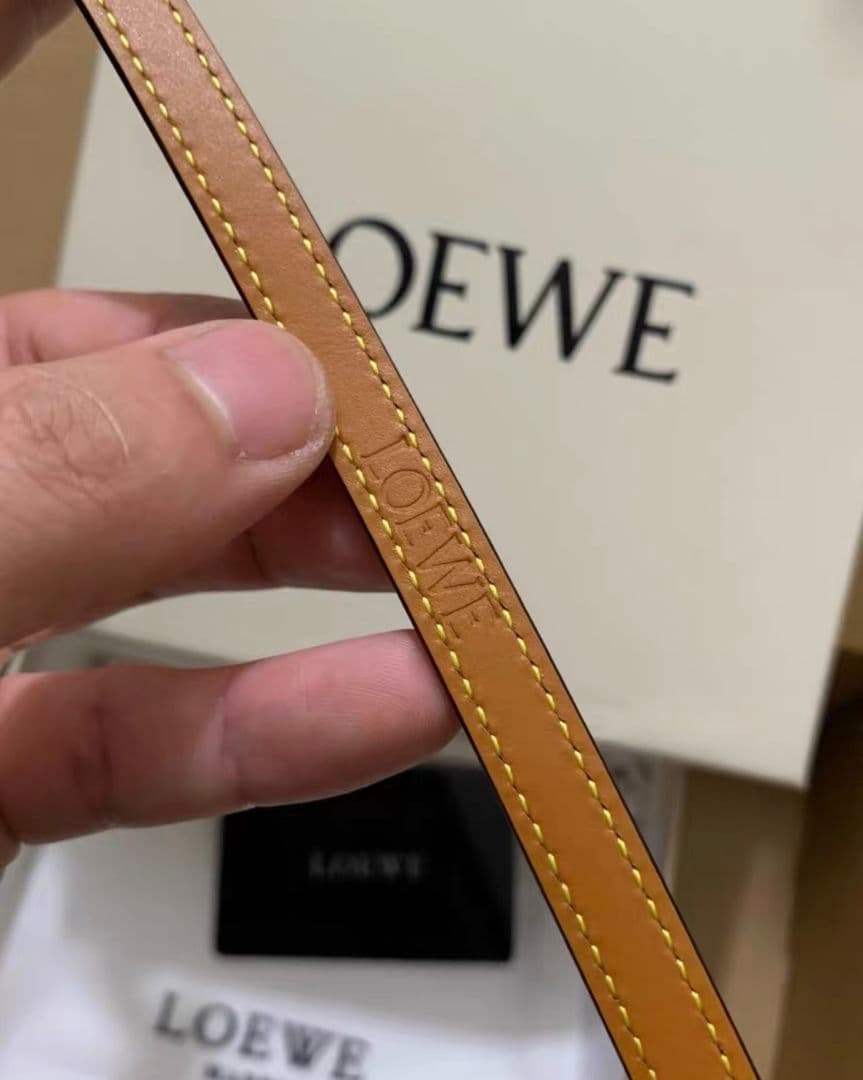 LOEWE ロエベ レザー ベルト（ブラック＆イエロー）