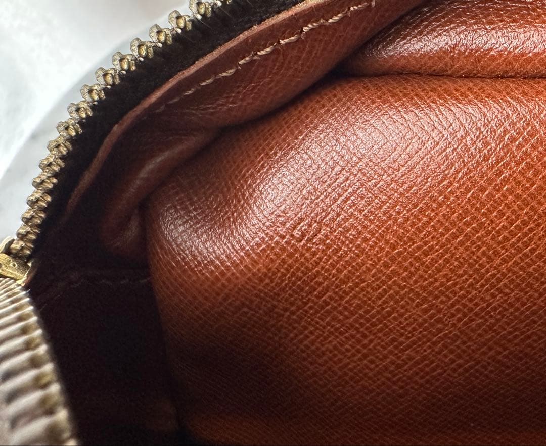 ルイヴィトン　コンピエーニュ28　セカンドバッグ　クラッチバッグ　モノグラム