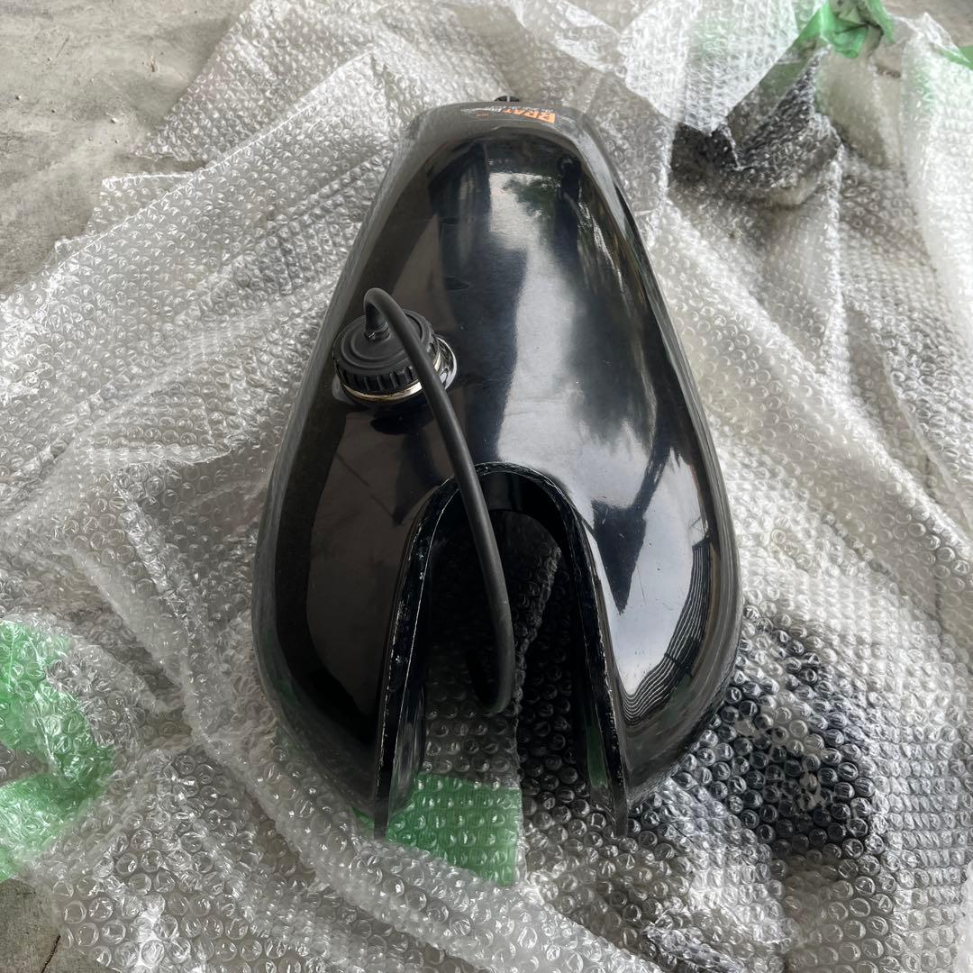 SR400FRPバイク用タンク ブラック