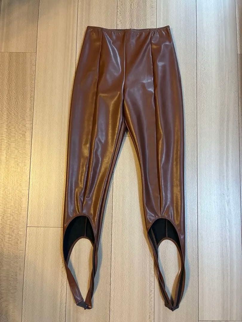 ★本日最終値下★fumika uchida ヴィーガンレザーレギンス