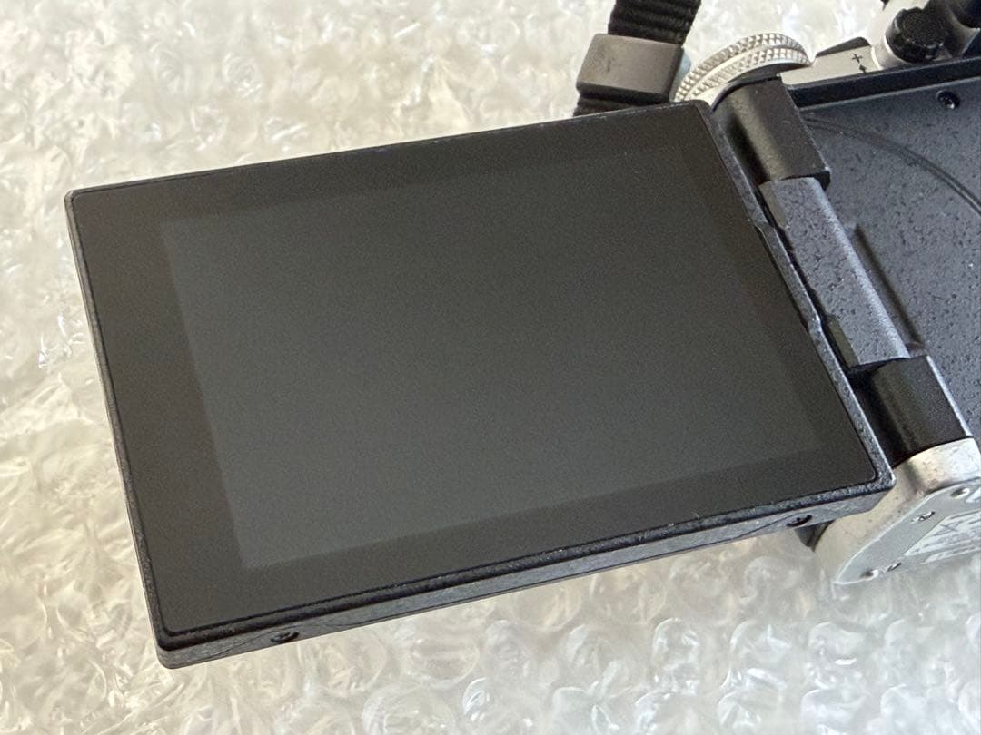 OLYMPUS OM-D E-M5 Mark ⅱ シルバー（動作未確認ジャンク）