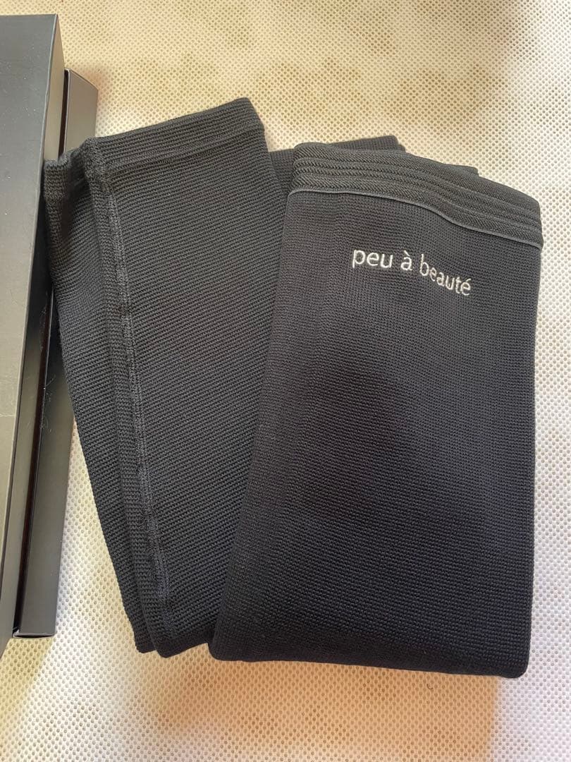 新品未使用 peu a beauteプウアボーテ スパッツサポーター L箱なし