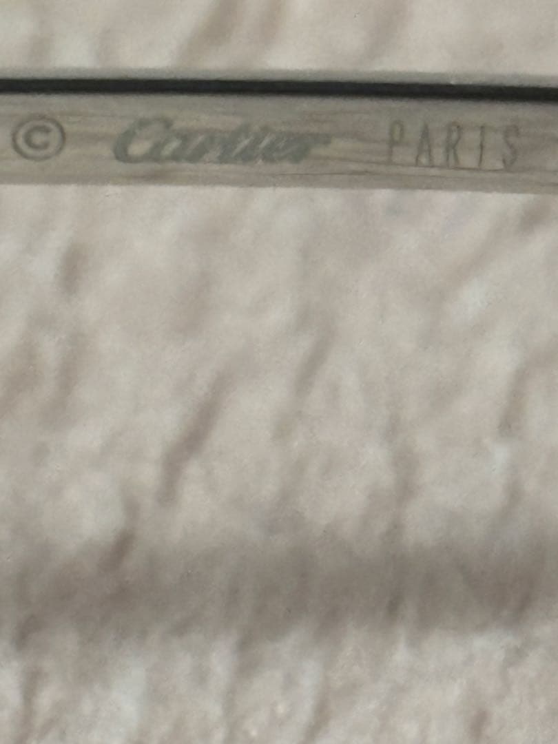 カルティエ　サングラス　特異デザイン