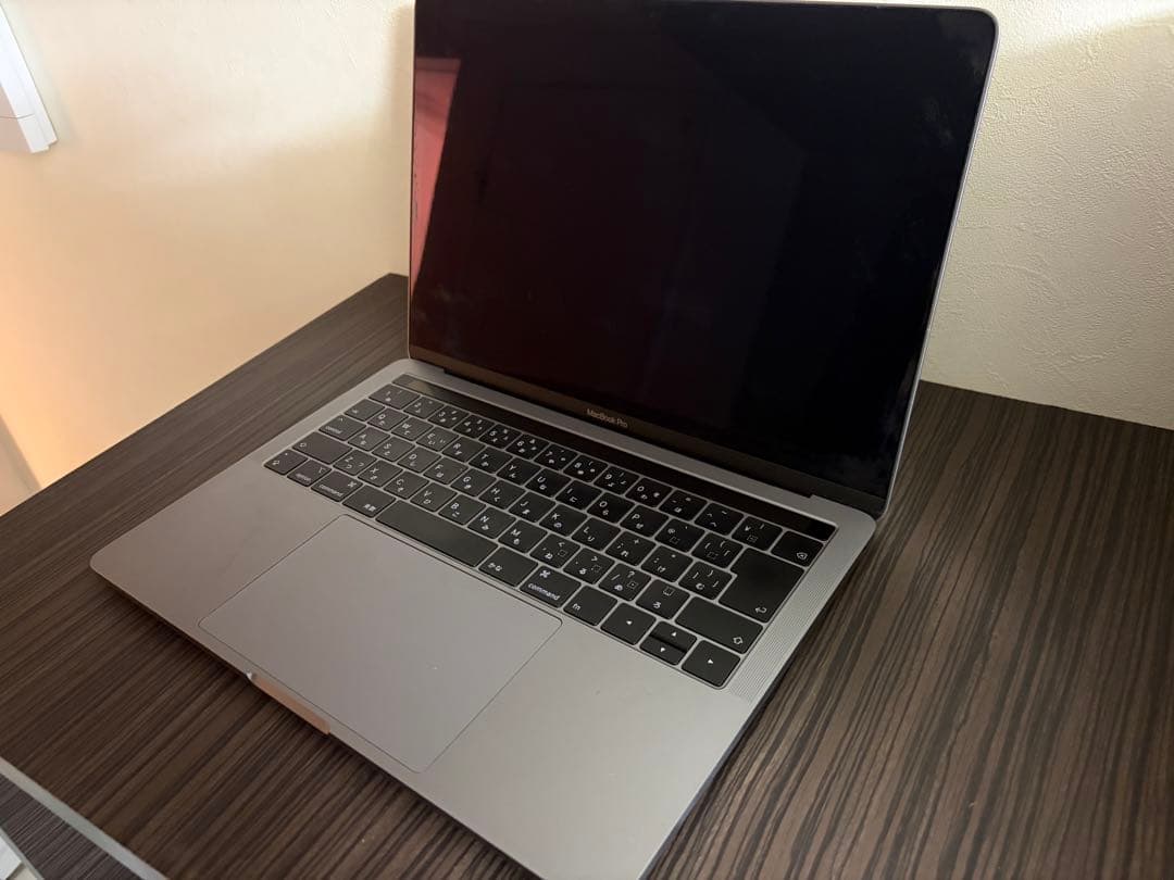 美品 MacBook Pro 2019 13インチ