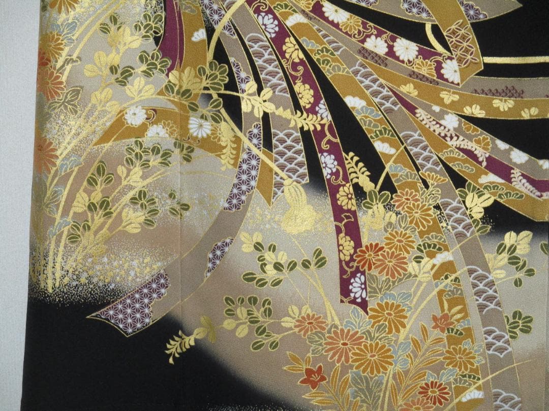 Ｌ～2Ｌサイズ　黒留袖からの着物リメイクドレスです 　着丈１２２cm