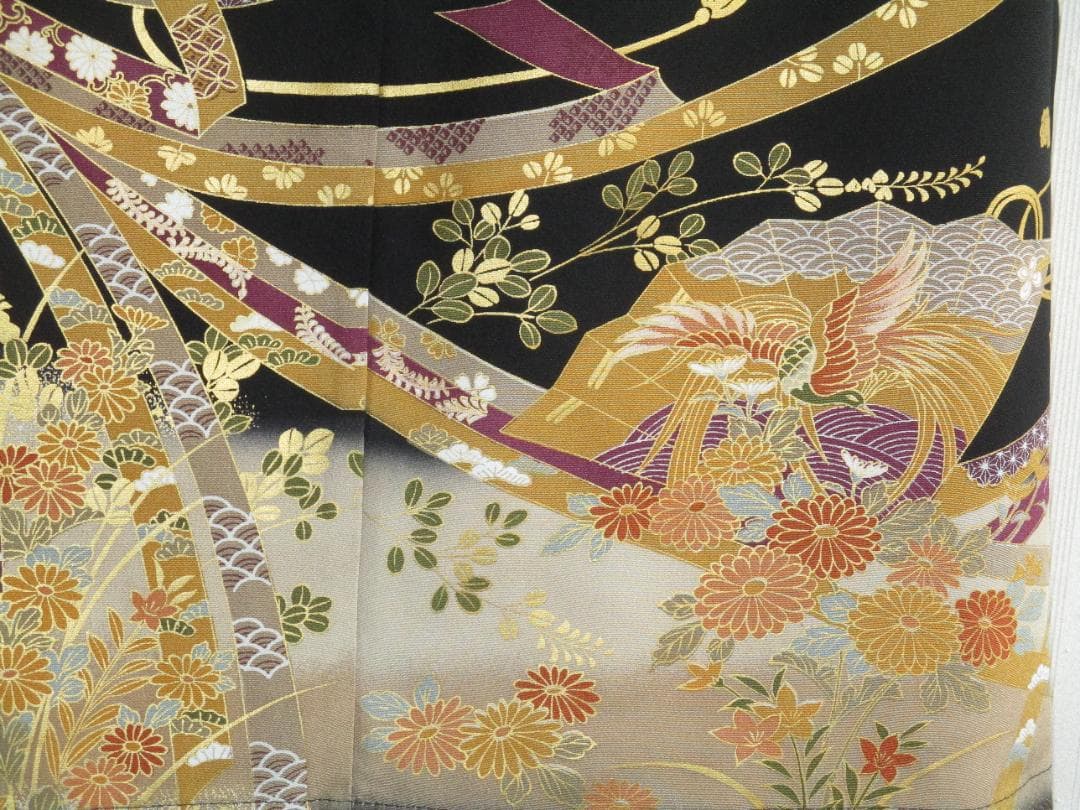 Ｌ～2Ｌサイズ　黒留袖からの着物リメイクドレスです 　着丈１２２cm