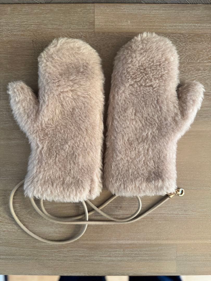 マックスマーラ　テディベアミトン　SM