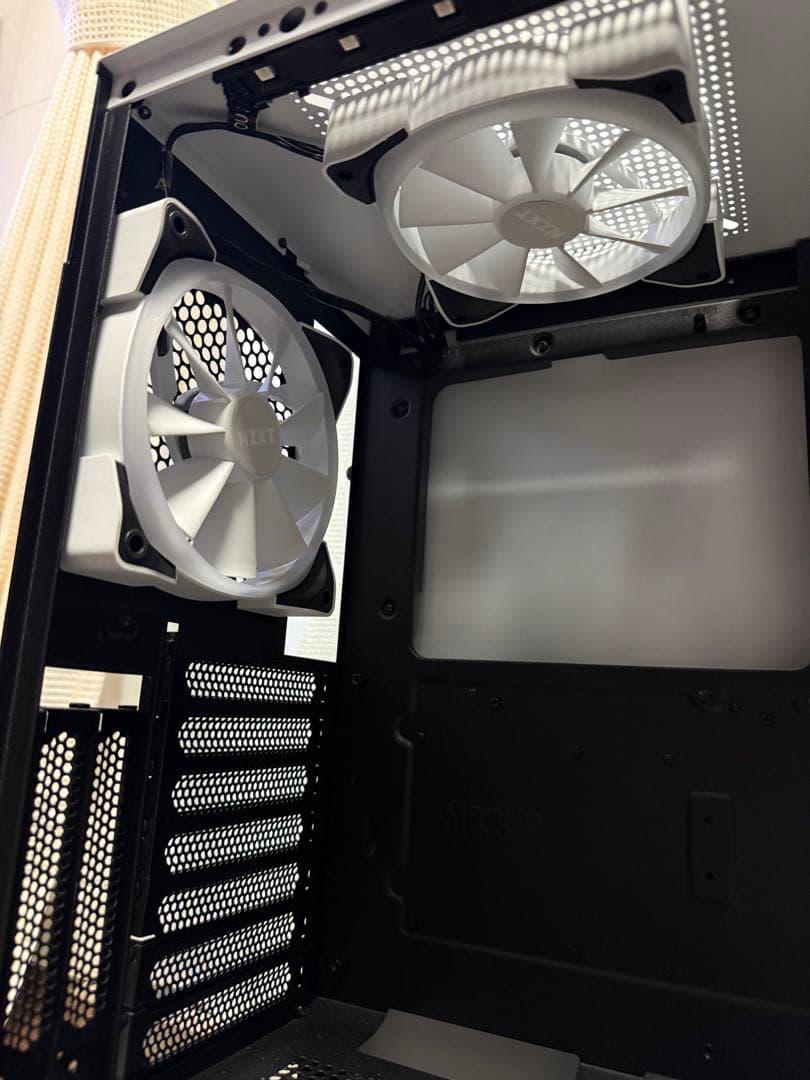 【美品・24時間以内発送】NZXTH 510 Elite White