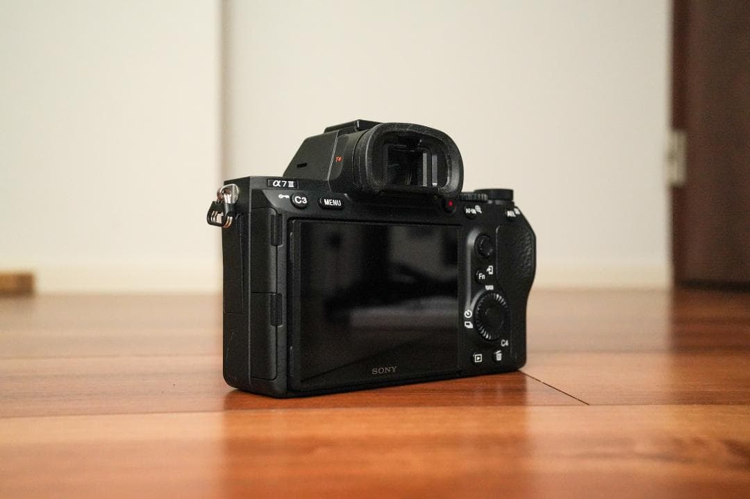 SONY α7III ミラーレス一眼 本体