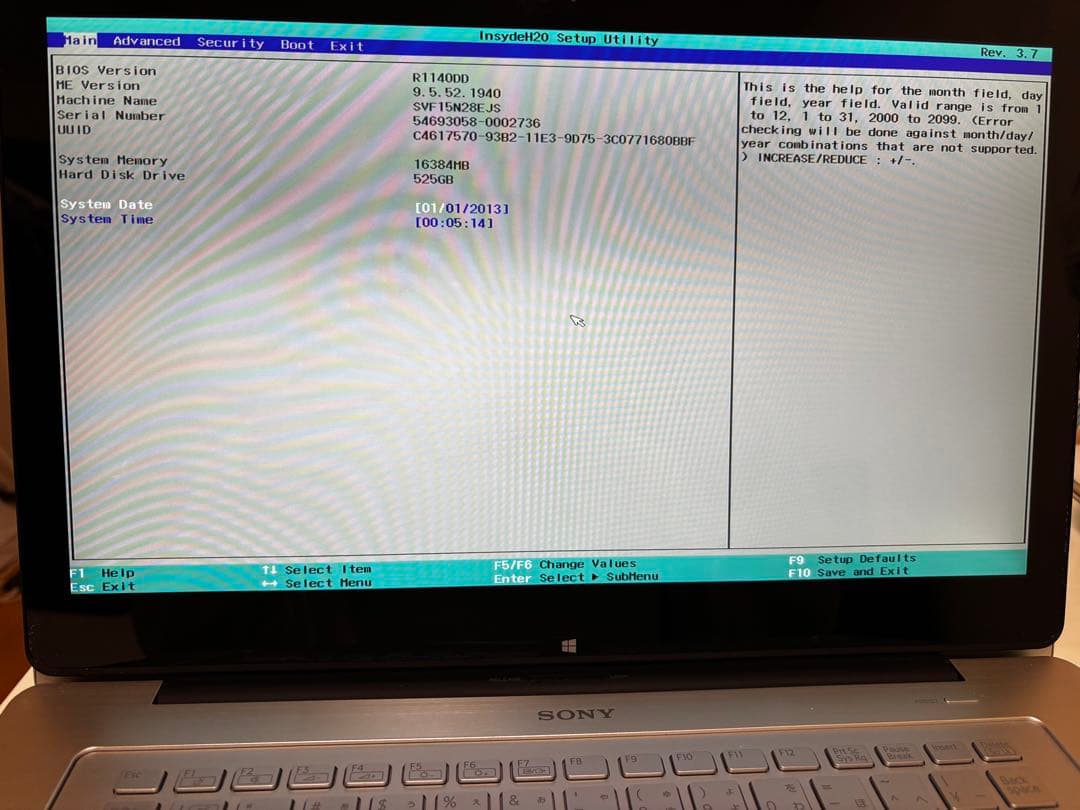 VAIO Fit 15 / Core i7 / メモリ16GB