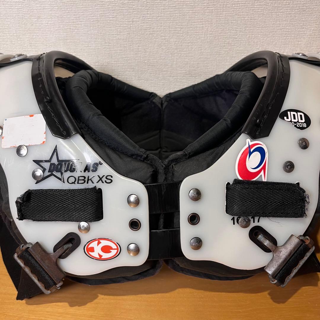 【美品】DOUGLAS QBK XS ショルダーパッド ホワイト※値下げ対応可能
