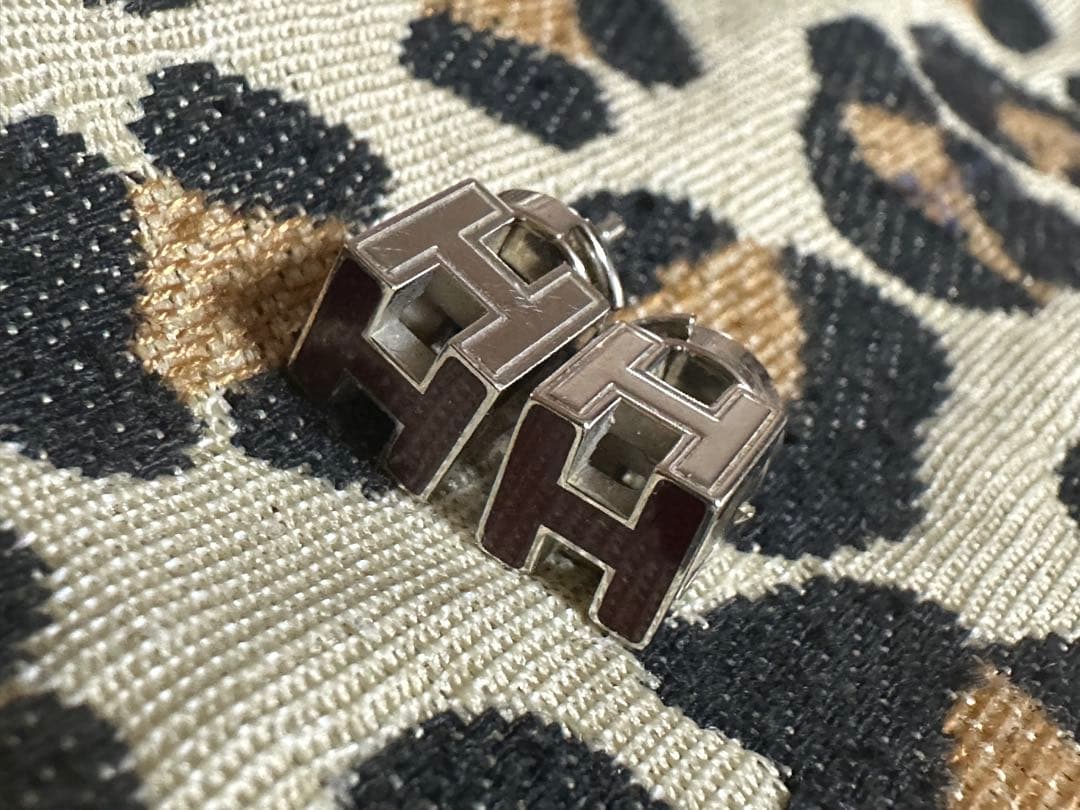 HERMESピアス♡キューブ【両耳方】