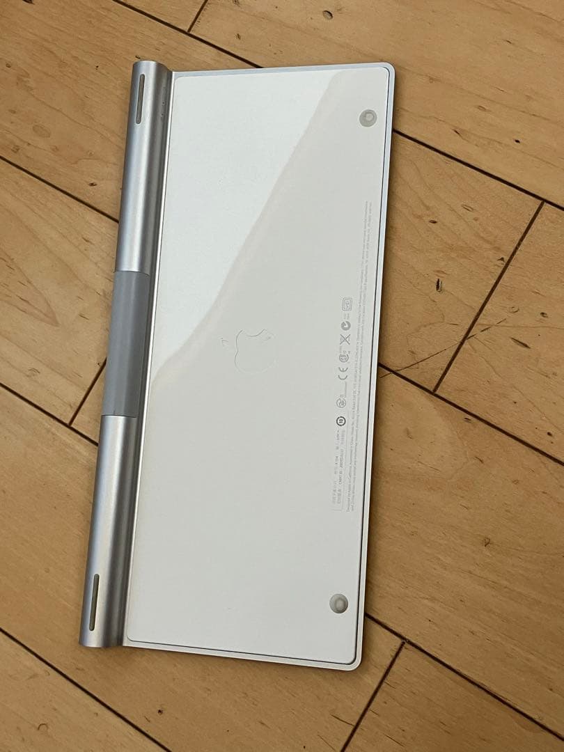 箱付きiMac 21.5インチOS X Yosemite ワイヤレスキーボード付