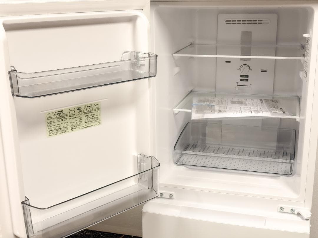 SHARP ノンフロン冷蔵庫 152L SJ-D15K-W 一人暮らしに最適！
