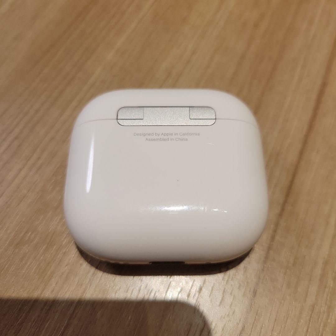 Apple AirPods ４