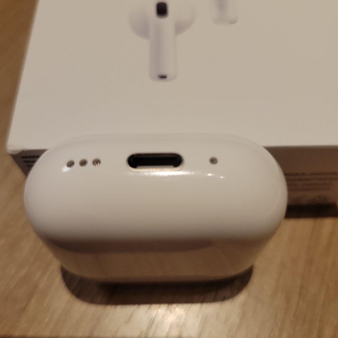 Apple AirPods ４