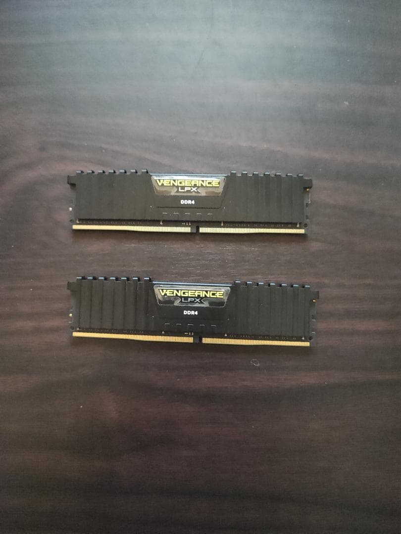 CORSAIR DDR4 メモリモジュール 8GB×2枚キット