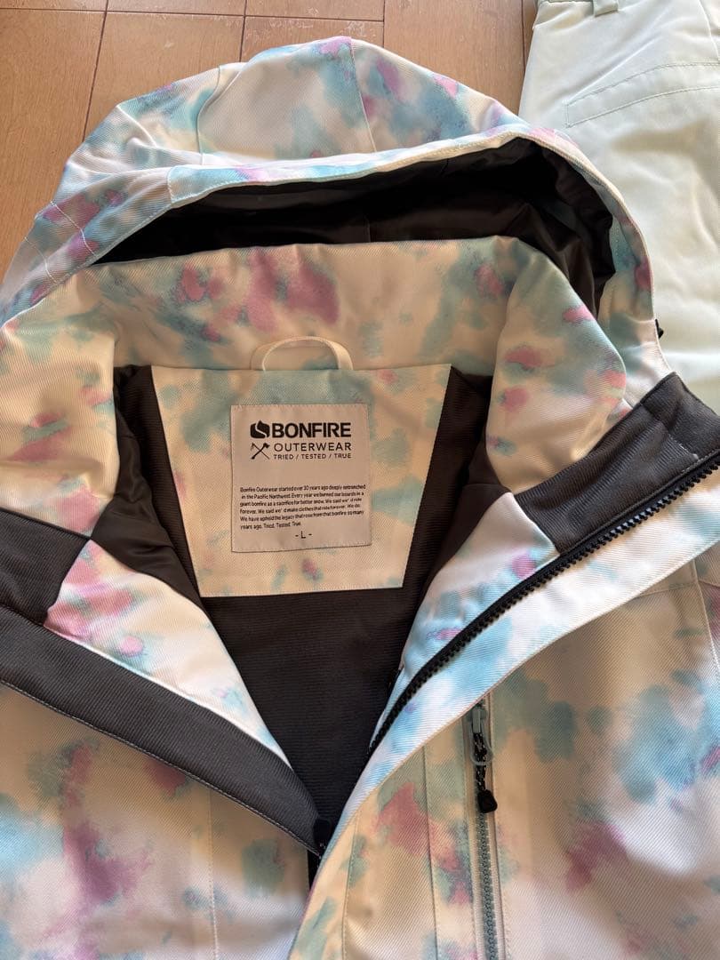 ボンファイア レディース スノーボードウェア 上下セット 新品 訳あり