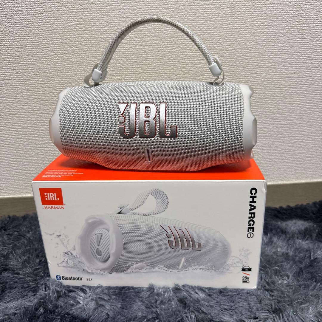 JBL charge6 ホワイト　ワイヤレススピーカー