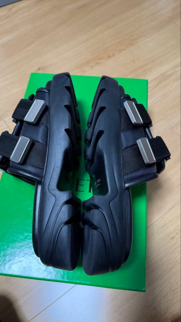 ボッテガヴェネタ サンダル