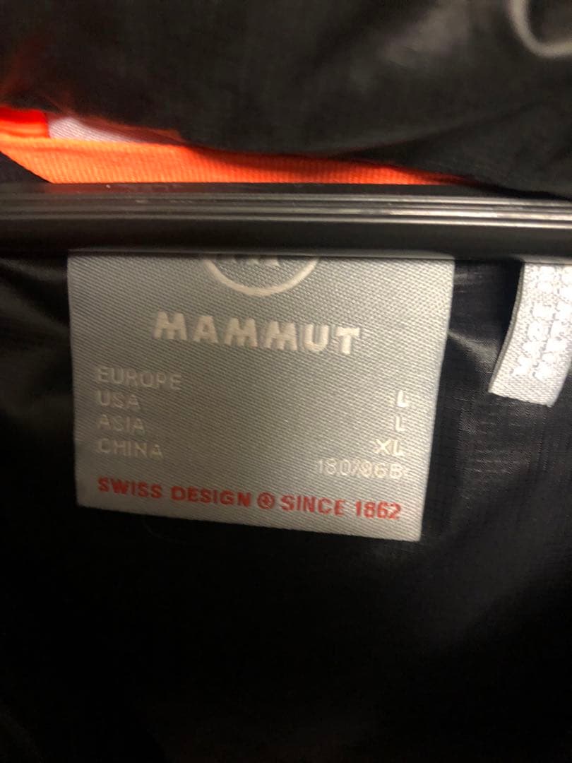 えいちゃん　　マムート　ロゼグ　インサレーション　フーデッド　アジアXL