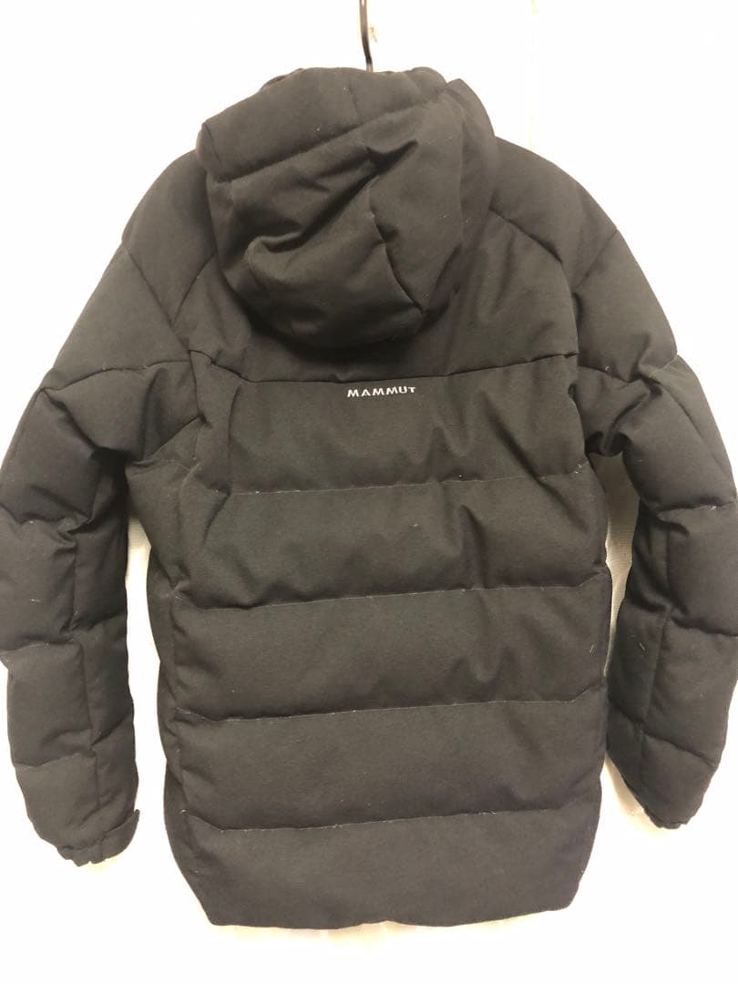 えいちゃん　　マムート　ロゼグ　インサレーション　フーデッド　アジアXL