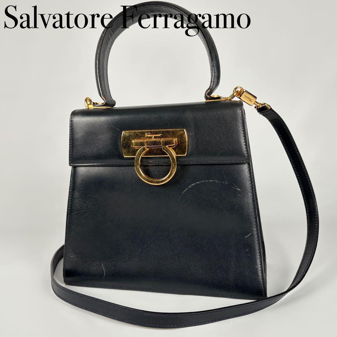 Salvatore Ferragamo ガンチーニ 2wayハンドバッグ 紺