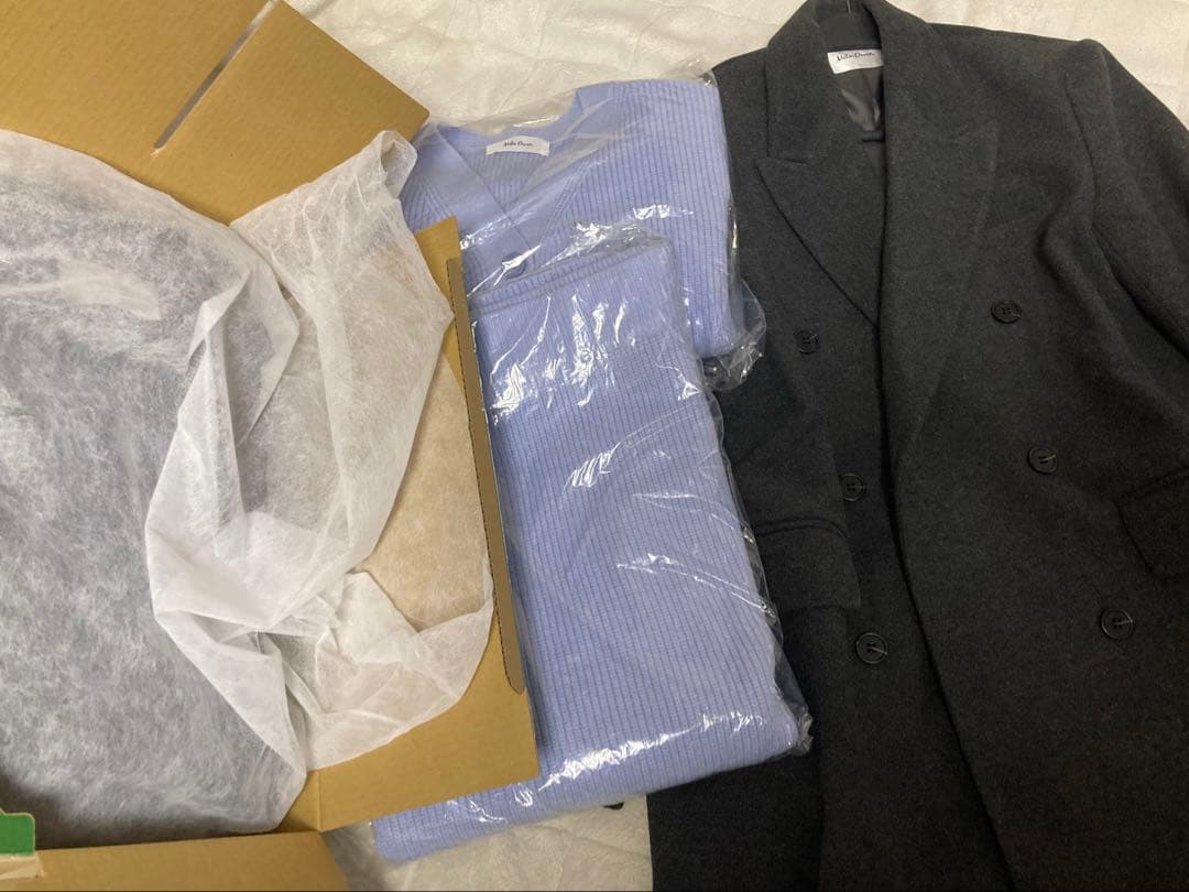 ダークグレー ダブルブレストジャケットとカーディガンセット