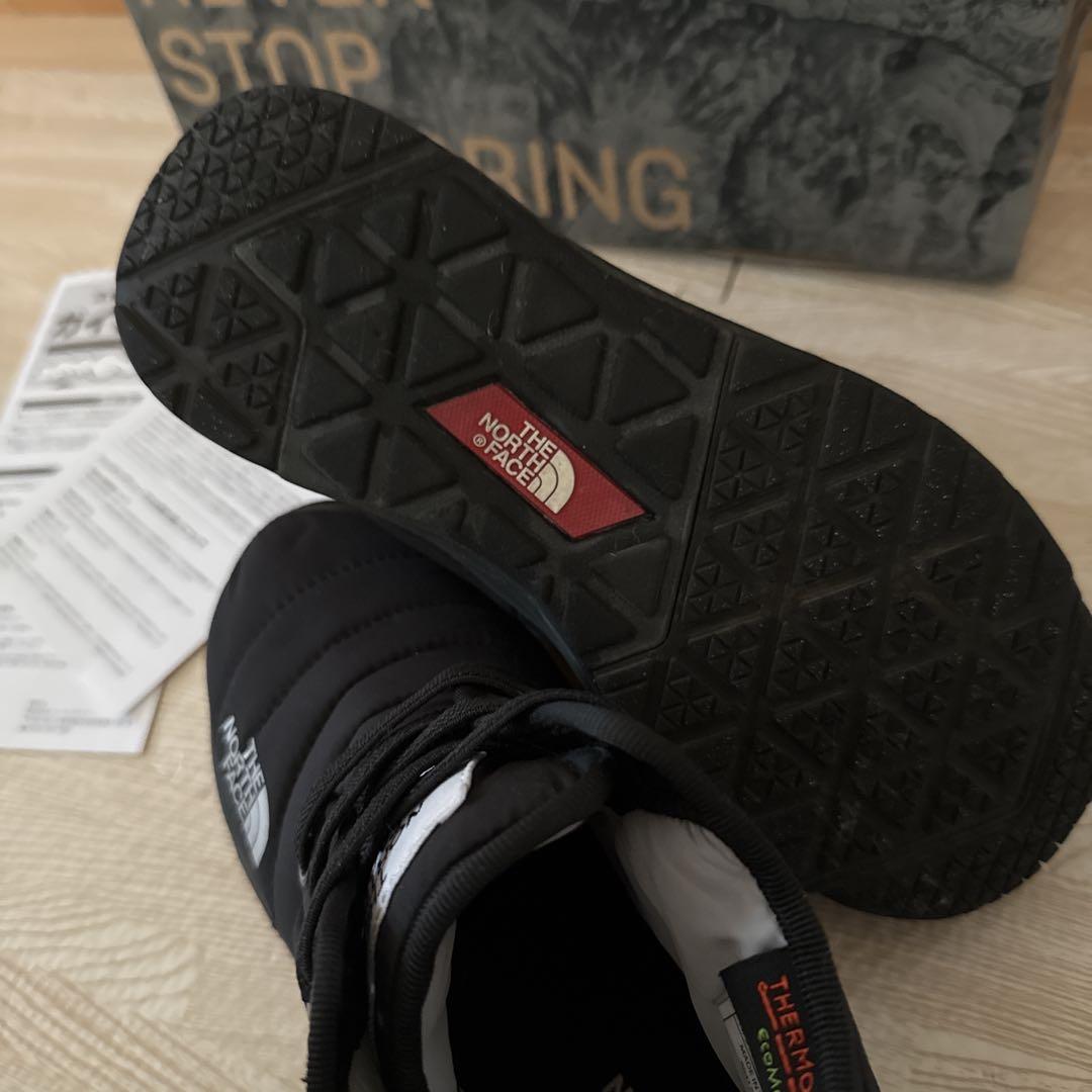 美品 THE NORTH FACE ノースフェイス ヌプシトラクションライト