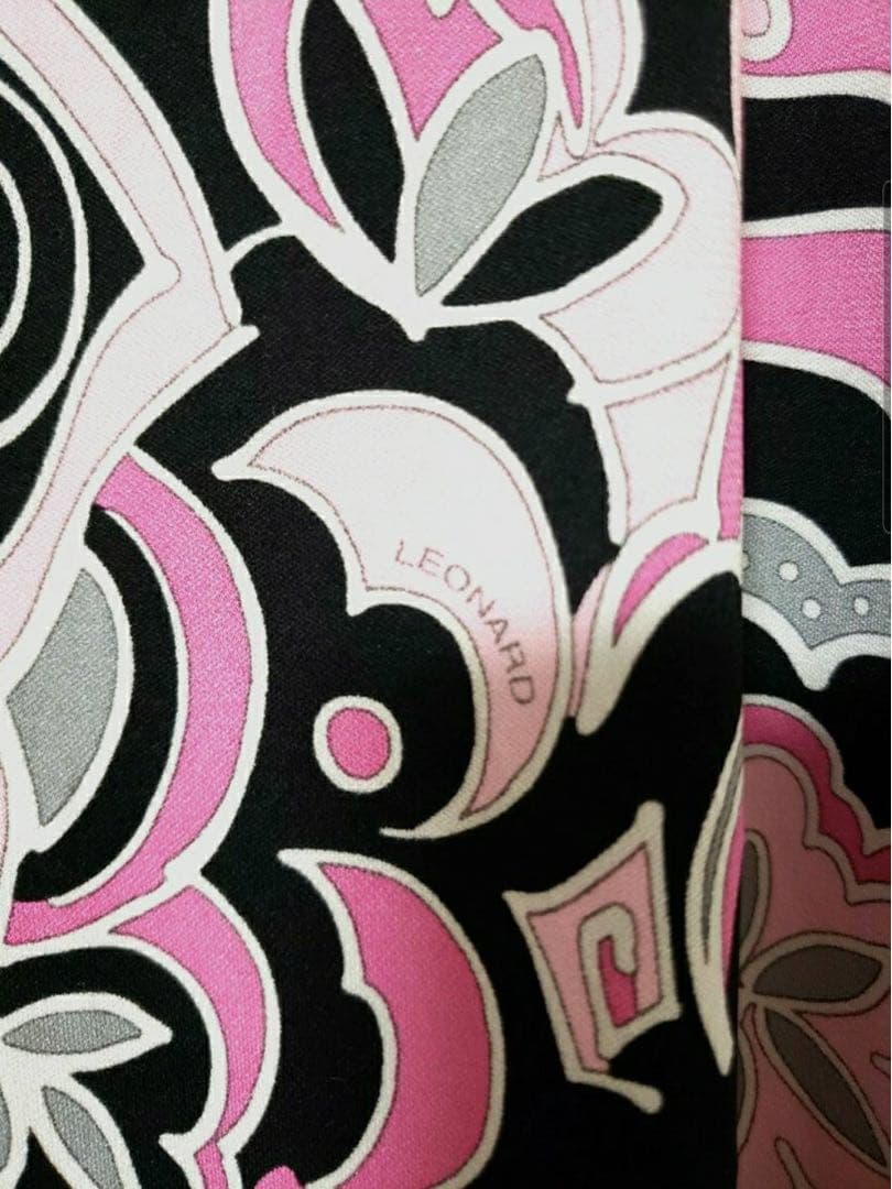 ☆極美品☆　レオナール　カンカン チュニック　ゆったり４０