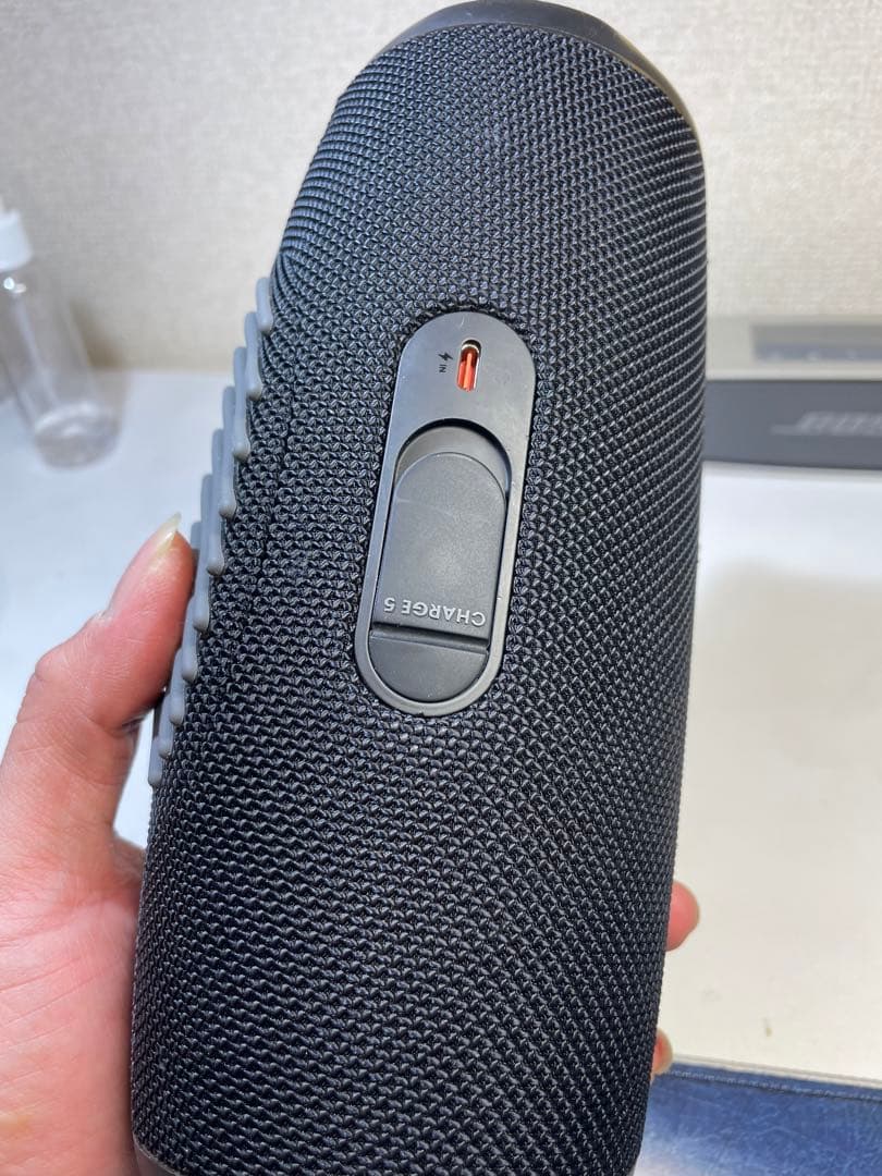 JBL Charge 5とBose SoundLink Mini 2セット