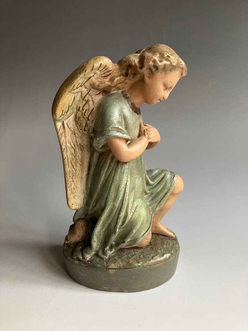 祈りの天使の像　アンティーク