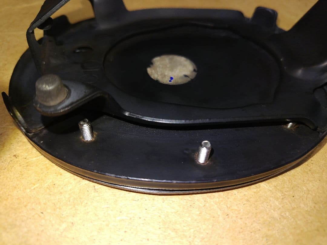 ロードスターNBフューエルリッド給油口