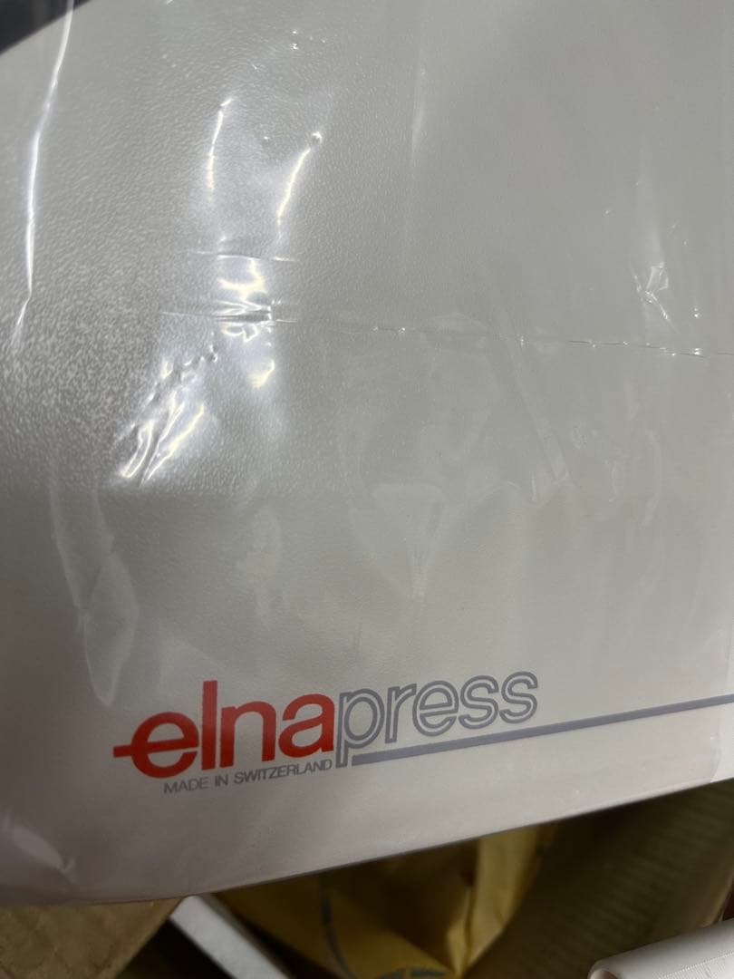 テ*僧様 未使用　elna press アイロンプレス機能付き
