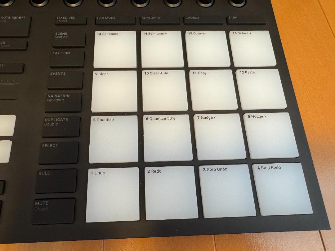 Native Instruments MASCHINE MK3 付属品全有 箱有