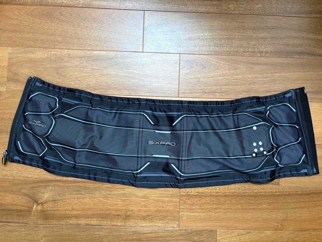 SIXPAD Powersuit Core Belt Mサイズ付属品付き