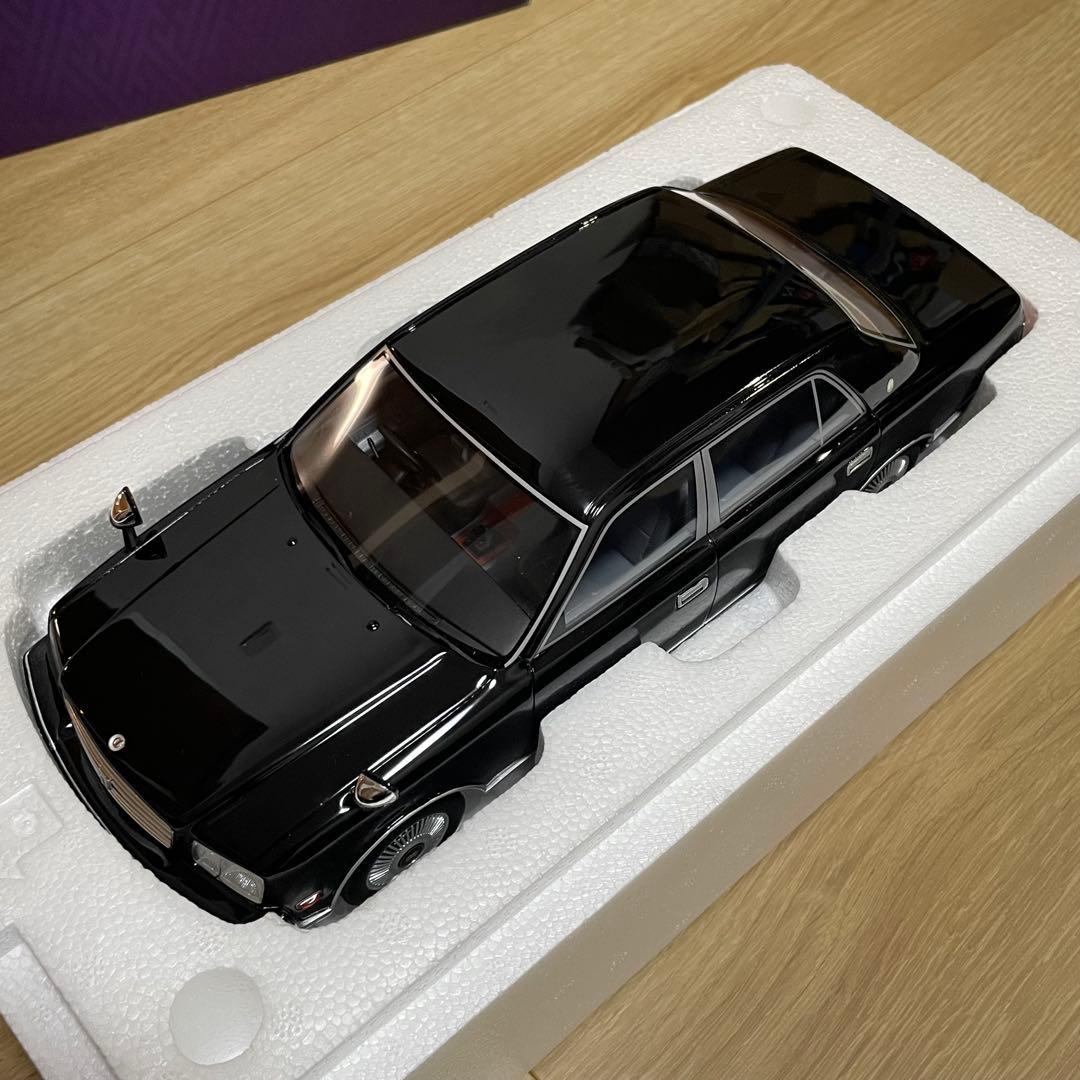 京商 1/18 トヨタ センチュリー ブラック