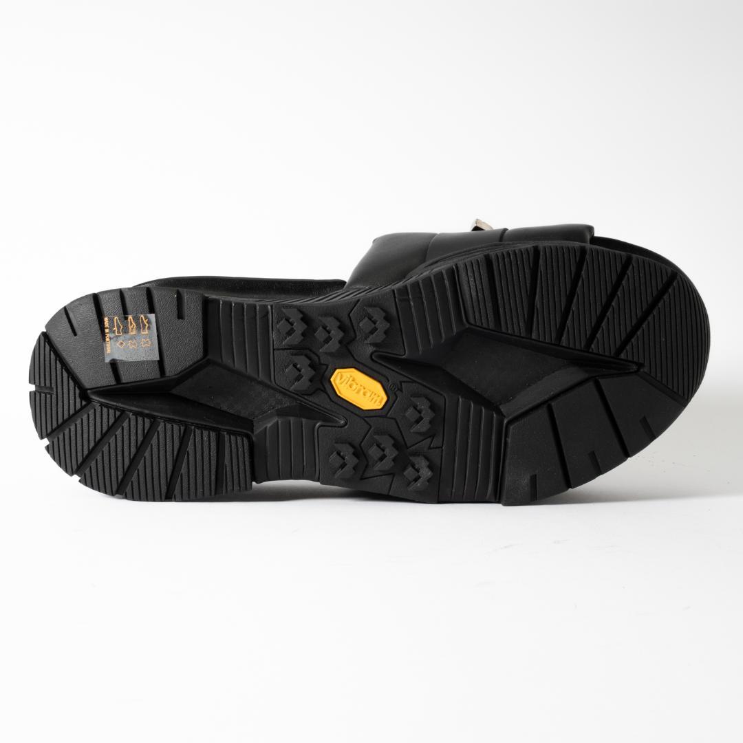 新品 TOGA VIRILIS BLACK SOFT LEATHER 43