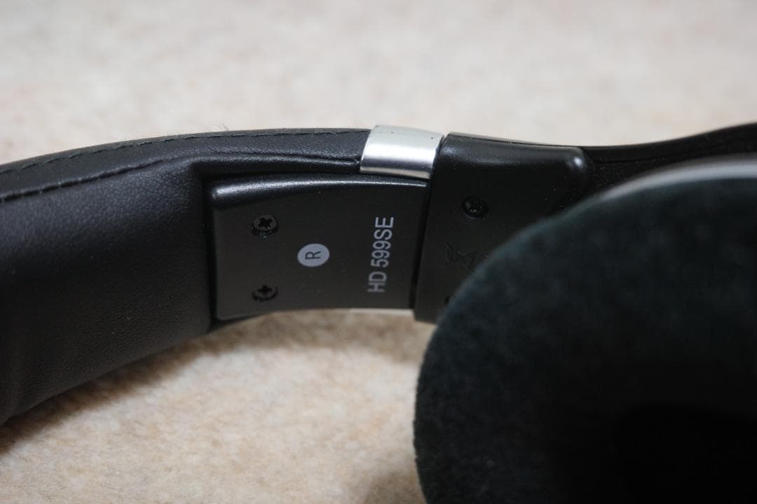ヘッドホン HD599SE