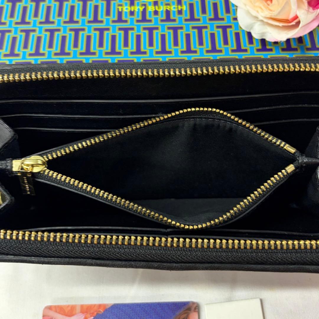 新品同様‼️ 現行　トリーバーチ　長財布　キラ　シェブロン　ラウンドファスナー