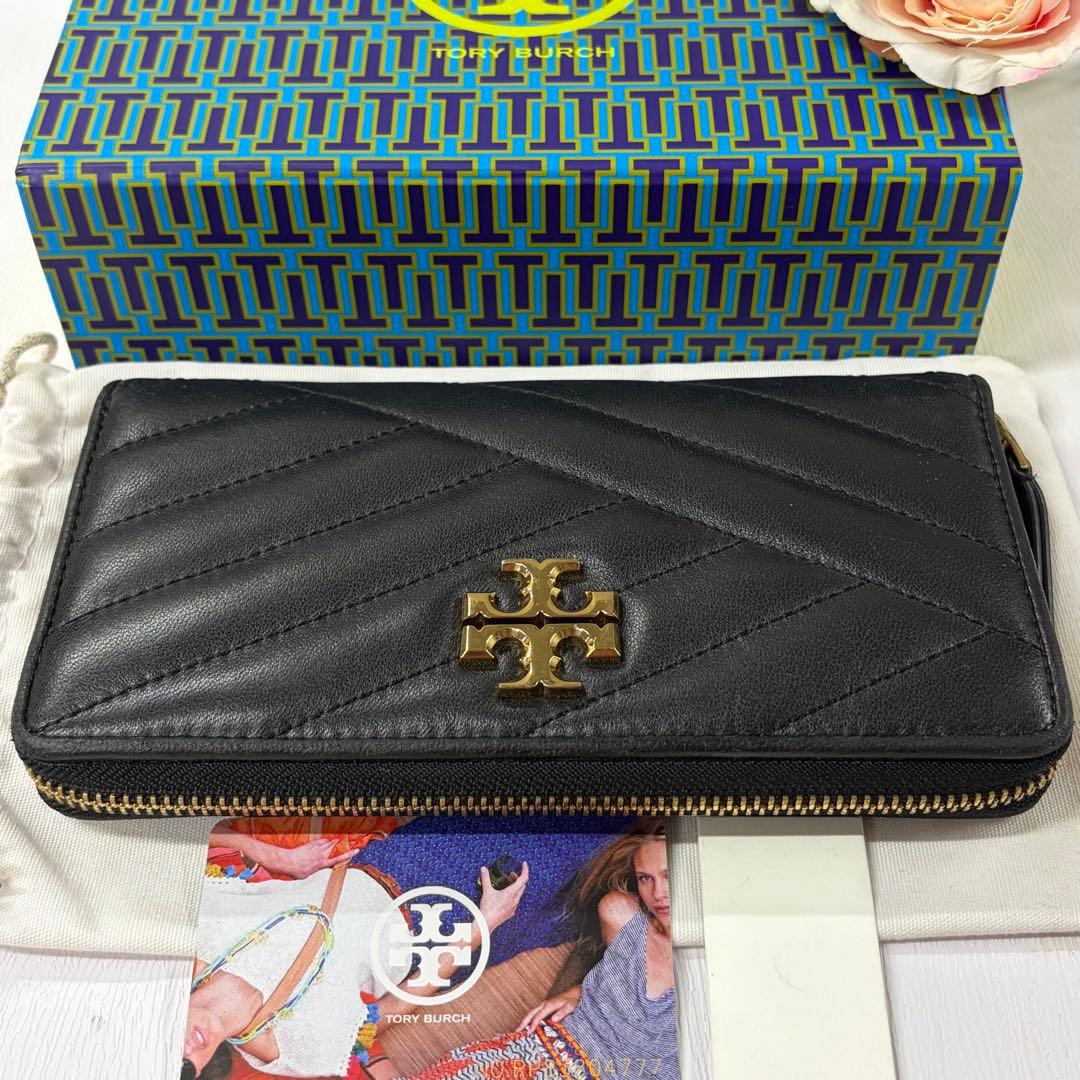 新品同様‼️ 現行　トリーバーチ　長財布　キラ　シェブロン　ラウンドファスナー