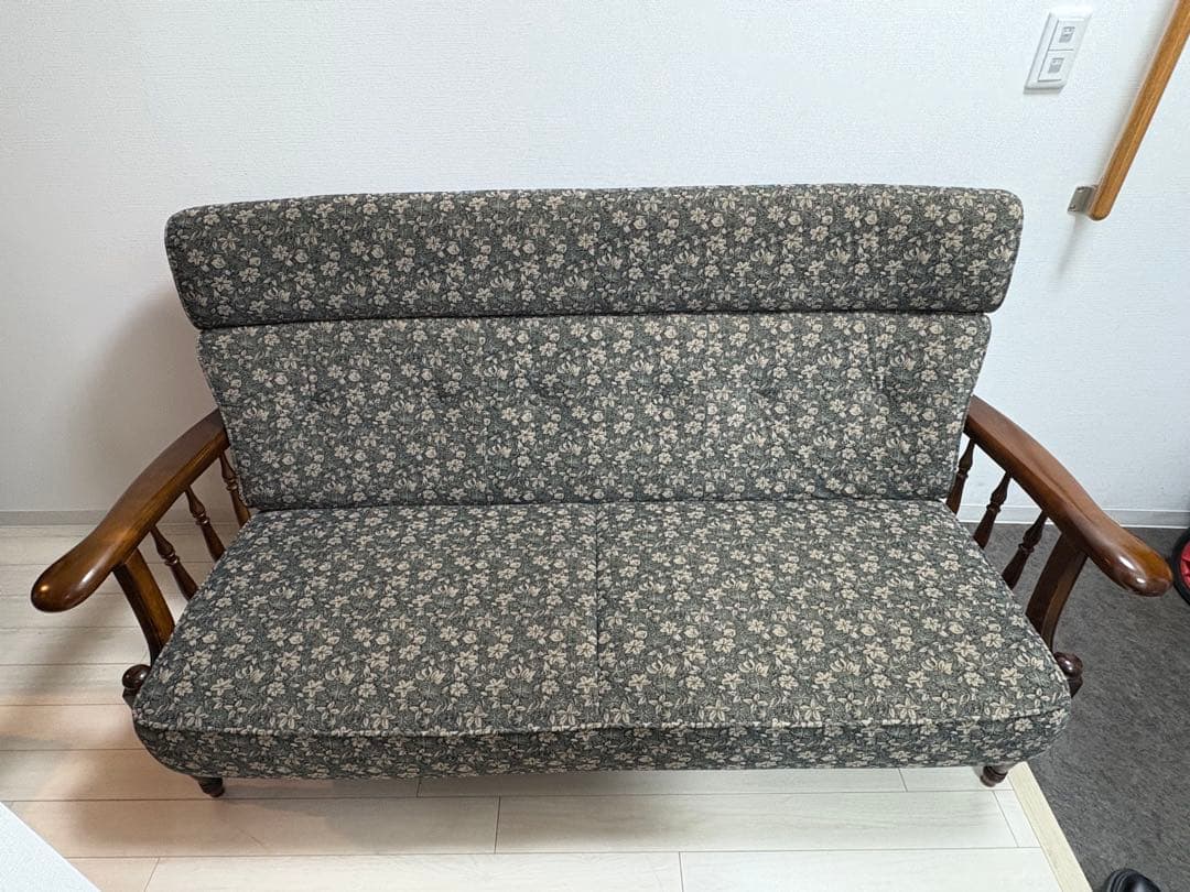 【美品】karimoku 2人掛けソファ 花柄 カリモク コロニアル