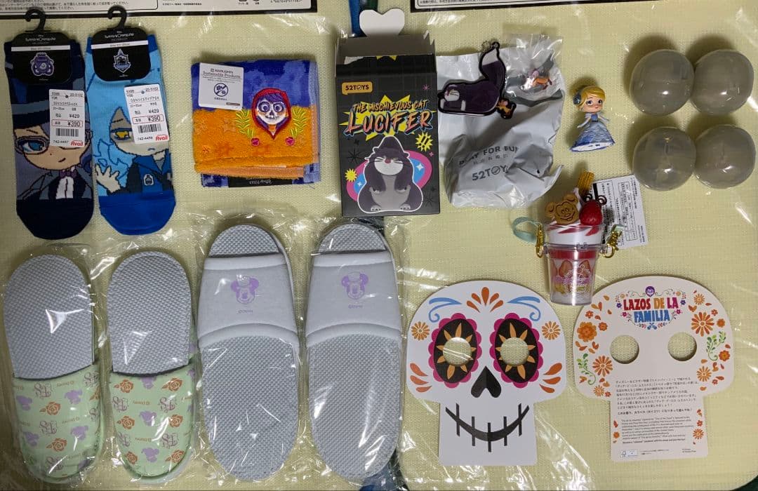 ディズニー アナ雪 ファンスプホテル しまむら ルシファー フィギュア 寝具