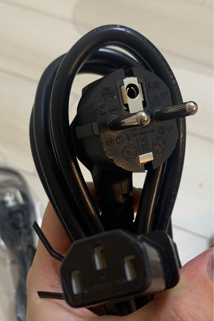 Wacom Cintiq 22 液晶ペンタブレット 本体＆付属品