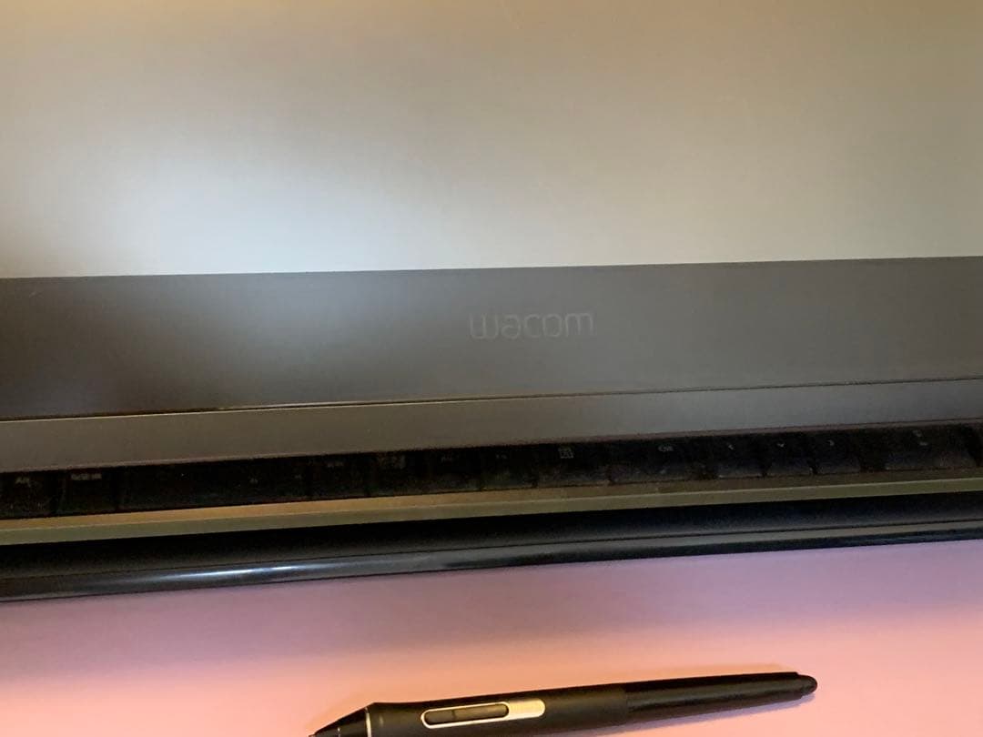 Wacom Cintiq 22 液晶ペンタブレット 本体＆付属品