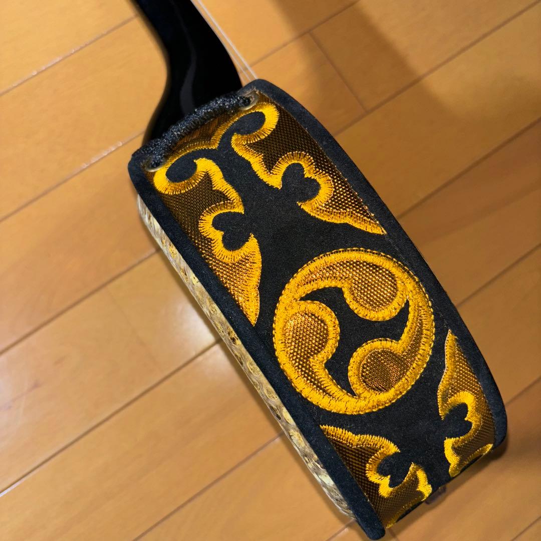 沖縄三線 蛇皮 三味線 ソフトケース付き