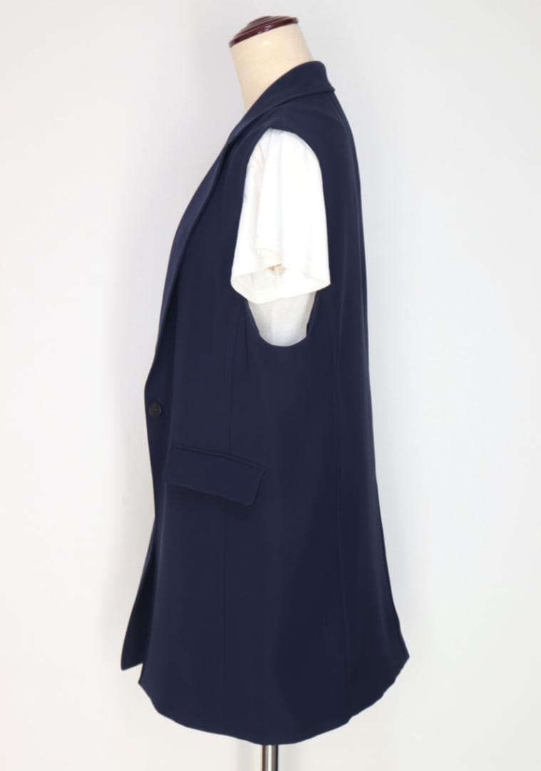 新品タグ付き【23区 ニジュウサンク】オールシーズン ベスト ジレ 紺 38